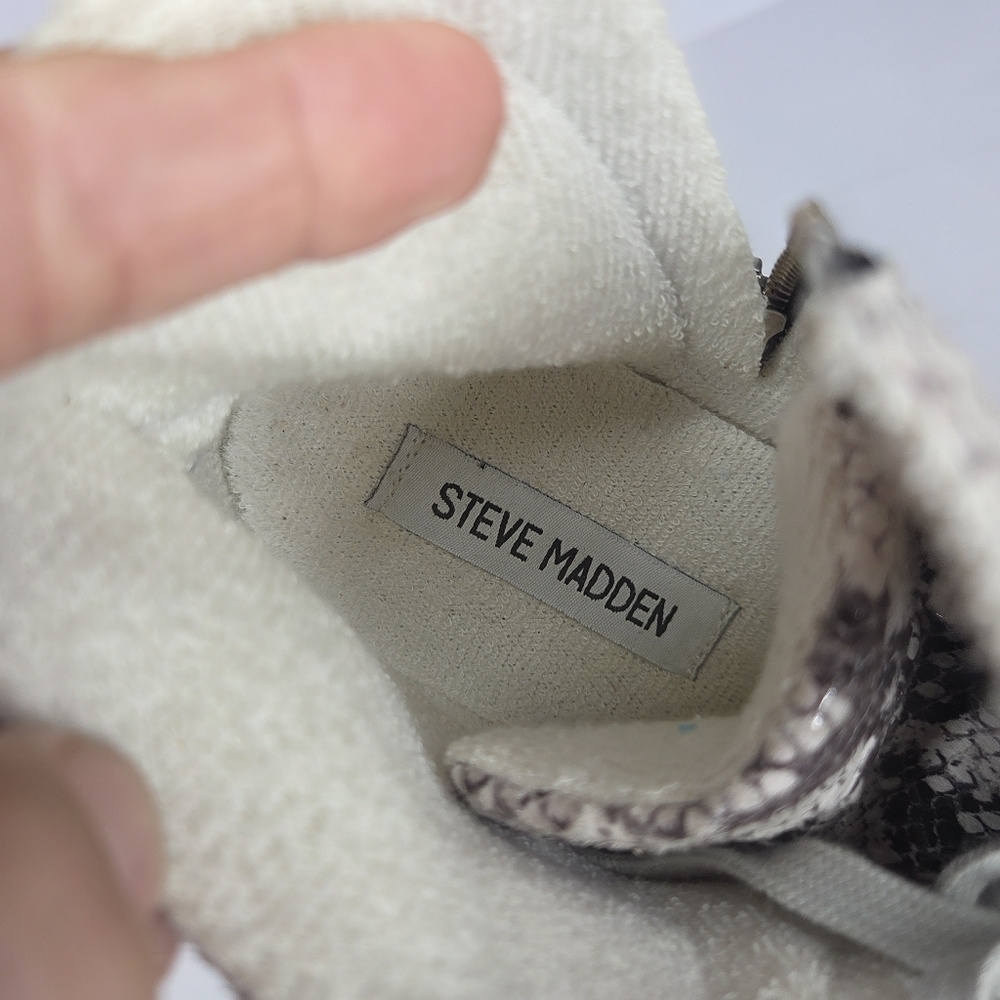 Steve Madden Jaren Snakeskin Star Lace High-Top Sneakers Women's Size 8.5 - Picture 9 of 11